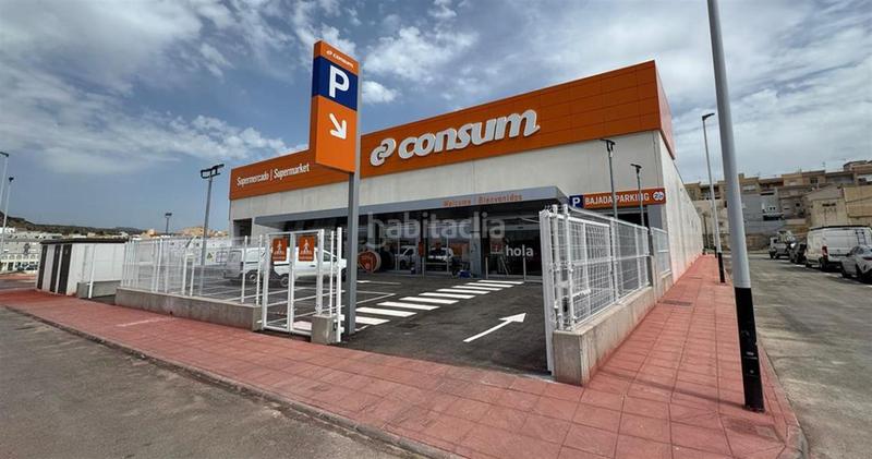 Foto 6dd93487-fa6a-4091-8e4b-ae65560a8c8d. Casa adossada amb aparcament a Albox