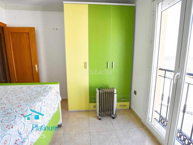 Foto 79e79e14-fc8d-41e9-870e-00db10841e49. Casa adossada amb aparcament a Albox