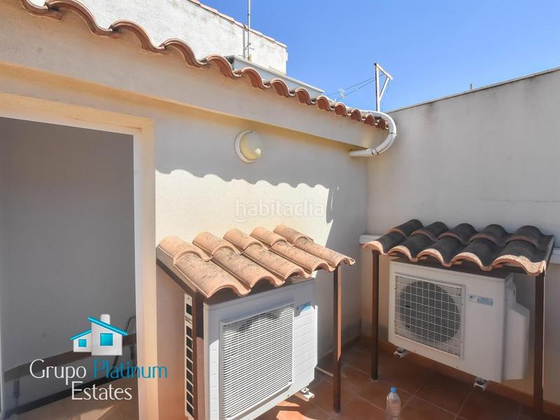 Foto ede5b635-be0c-4a61-b39d-5b6968c0471a. Casa adosada en Cúllar