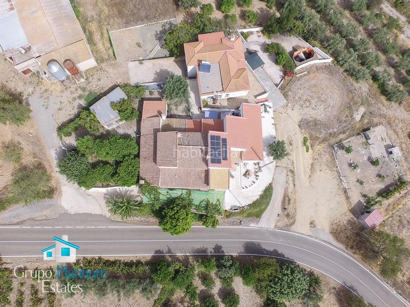 Foto dd6fc1ab-27f5-4be8-9309-98d86b05d3ec. Casa adossada amb aparcament a Lubrín