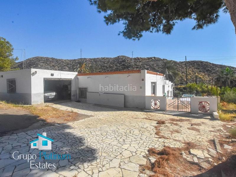 Foto 74d6f8b9-ab0e-4c47-b2e6-d78f30b6133a. Chalet avec parking dans San Juan de los Terreros