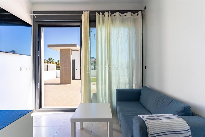 Foto e0bb3b4e-d31d-4c87-875c-fc6e89985328. Chalet avec parking piscine dans El Playazo Vera