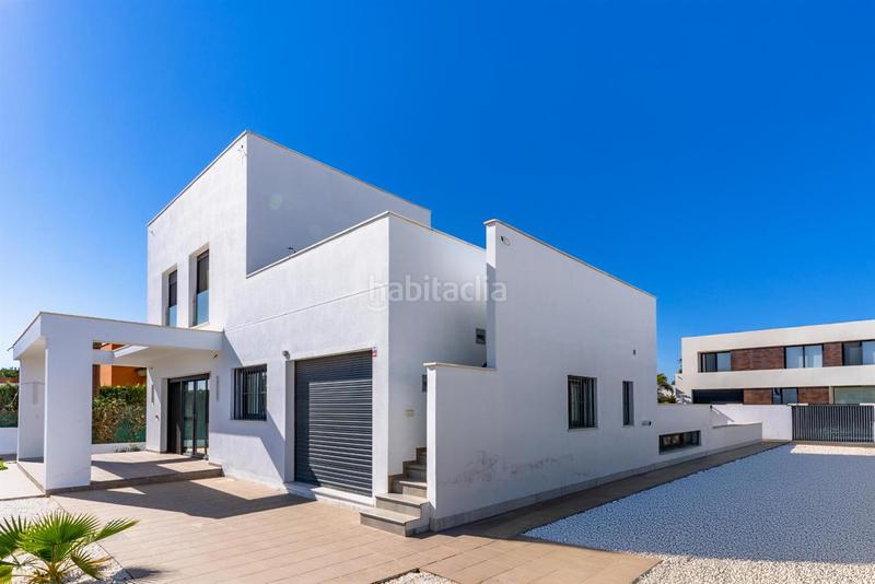 Foto 16d72f7b-3b56-4bd1-bb08-546f09a6a92e. Chalet en El Playazo Vera