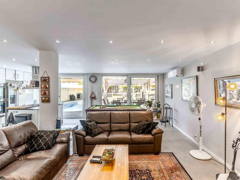 Foto 32251f76-1e8c-40ef-a45b-9d497dccc6b3. Chalet with heating parking pool in Las Marinas Garrucha