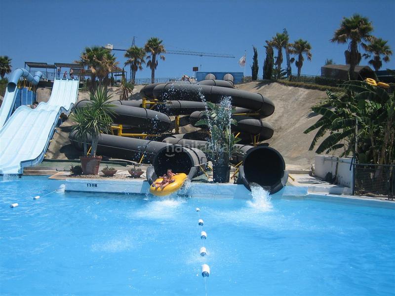 Foto b68bc24c-f0aa-40f7-b8a6-e7fe997dd02d. Chalet avec parking piscine dans puerto Vera Vera