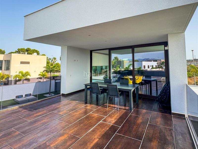 Foto f2a3ae00-6d54-47da-aba9-1aa5b2629c24. Chalet avec parking piscine dans puerto Vera Vera