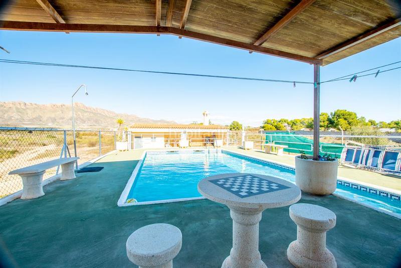 Foto 6fef9d7b-2b4e-4040-939b-28915b6d5518. Chalet with parking pool in San Juan de los Terreros