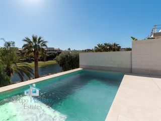 Chalet in Golf Valle Este