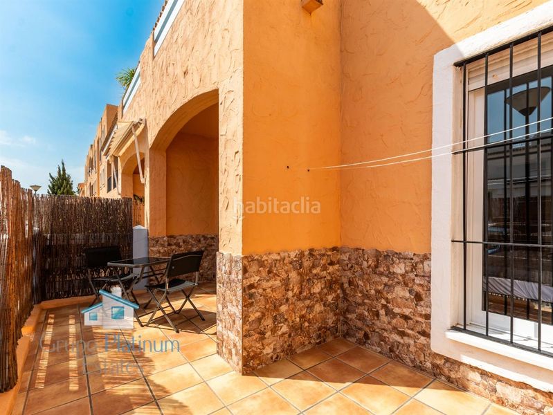 Foto 50f0fc8b-1be9-4d41-8b9a-de4e8624f3c2. Apartament amb piscina a Las Marinas - Pueblo Laguna Vera