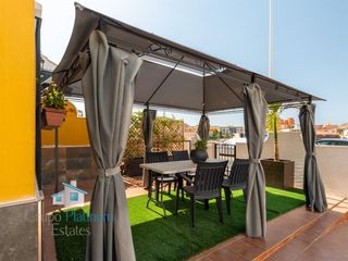 Casa adossada a San Juan de los Terreros