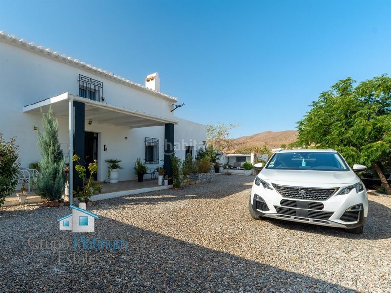 Foto e2b3aa45-1770-49d8-82f8-a1db970df4a6. Chalet en Albox