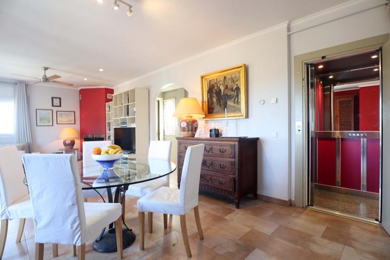Foto e54ab6e6-231a-4834-821e-259773889a13. Chalet  familiar en zona tranquila, cerca del centro urbano. en Vall-llobrega