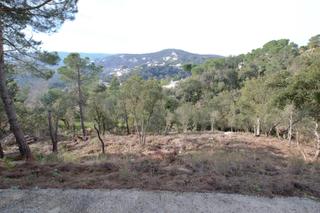 Terreny residencial a Eucaliptus 12. Parcela con fantásticas vistas a la montaña