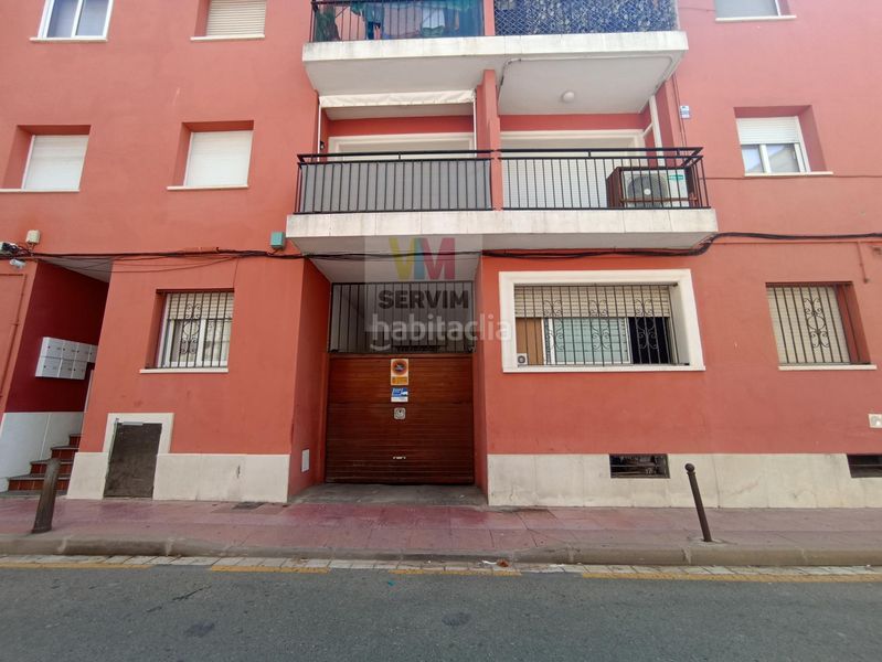 Foto d383a5cb-8e97-4e86-8227-6e45ce0c2ff2. Aparcament cotxe a de la font 2 a Avinguda Catalunya Palamós