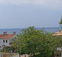 Apartamento  Cars. Con vistas a mar