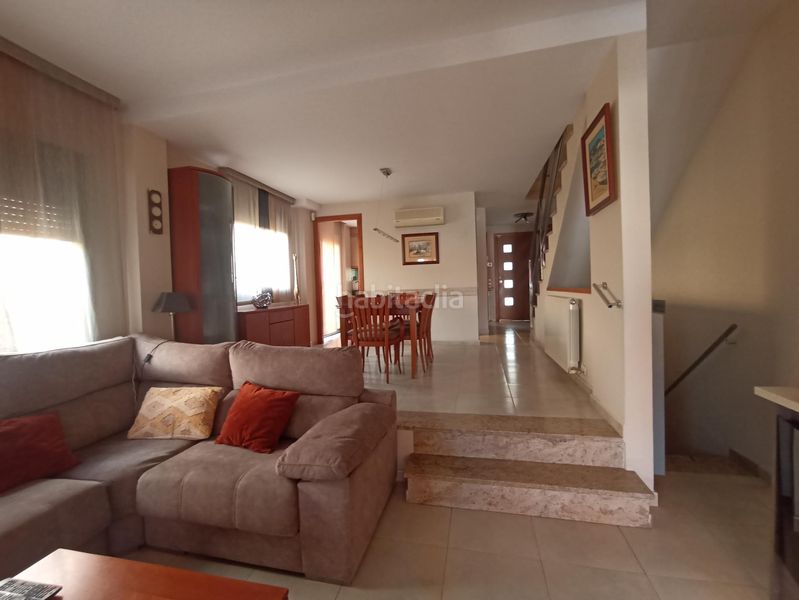 Foto 7360cb8c-24bb-4574-9748-35c28a7ec24e. Casa adossada amb calefacció aparcament piscina a Palamós
