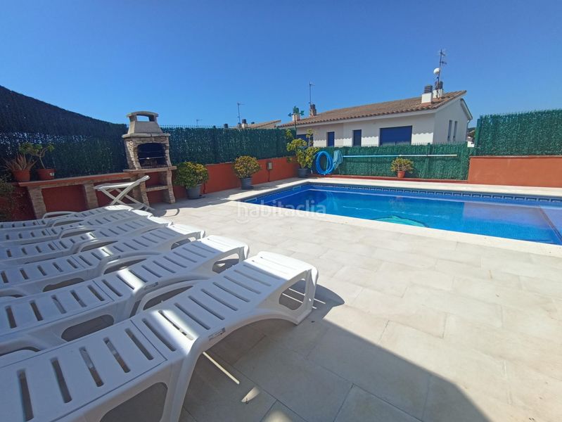 Foto 7e8f8553-d2b7-4028-8fea-4e620b591f95. Casa adossada amb calefacció aparcament piscina a Palamós