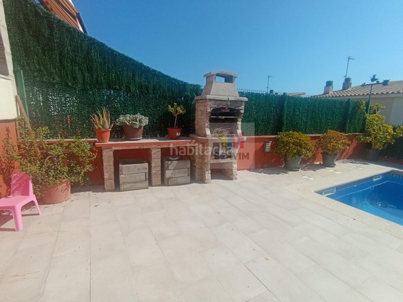 Foto e5d06b71-b2d9-4ea6-bb2a-057baf2ec968. Casa adossada amb calefacció aparcament piscina a Palamós