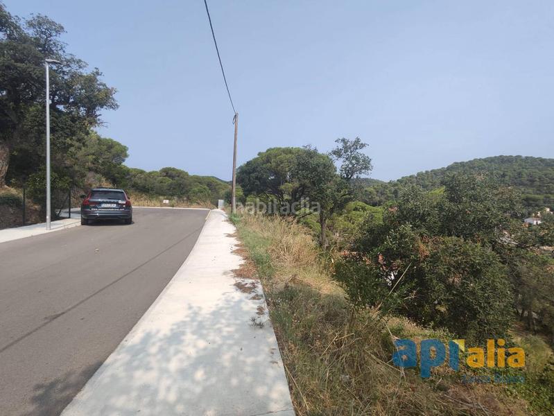 Foto 44a5b48f-2b05-442f-990c-75178cddd968. Terreno residencial parcela de 756m2 en urbanización mas pere en Calonge