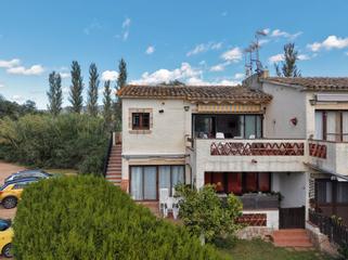 Attique  De la costa brava