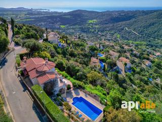 Chalet in Cabanyes-Mas Ambrós-Mas Pallí. Fantástica casa con licencia turística en calonge