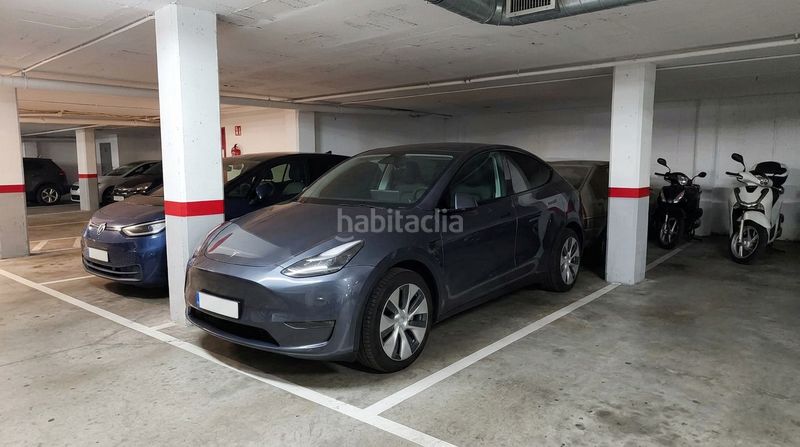 Foto a4e814c3-d0cd-490c-8987-0b642c6de3c5. Aparcament cotxe a enric vincke 21 a Avinguda Catalunya Palamós