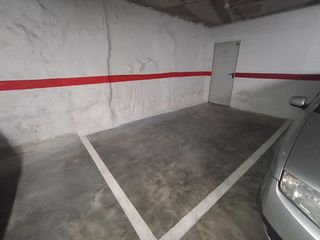 Location Parking voiture à Del president lluís companys 36