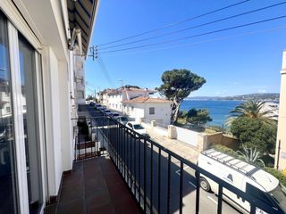 Apartment  Ametlla de mar 27. Vistas al mar, garaje cerrado.