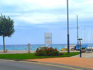 Apartament  Riera d'aubí 37. Al lado de la playa