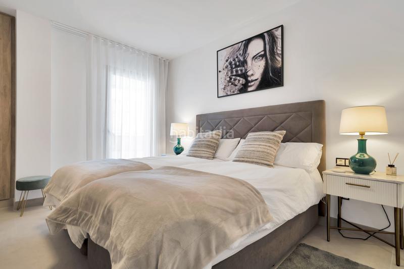 Foto a1b9e637-1227-44f9-a6ff-7ffdb0ff3418. Apartament amb piscina a Playa Bajadilla - Puertos Marbella