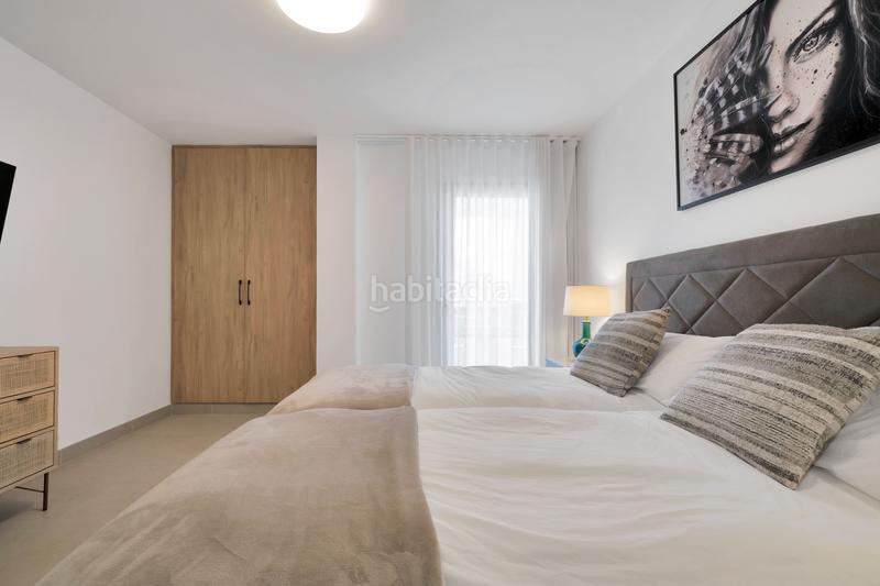 Foto 320d5a1c-b761-49b8-bc35-86f5b7b5e620. Apartamento en Playa Bajadilla - Puertos Marbella