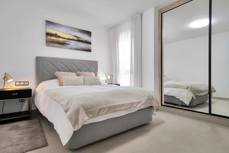 Foto 74e2dacc-b567-4761-9edd-31fb13a56f61. Apartamento en Playa Bajadilla - Puertos Marbella