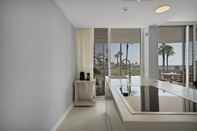 Foto 565c551a-8750-4863-83bd-9ad488988e10. Lloguer apartament amb aparcament piscina a Guadalobón Estepona