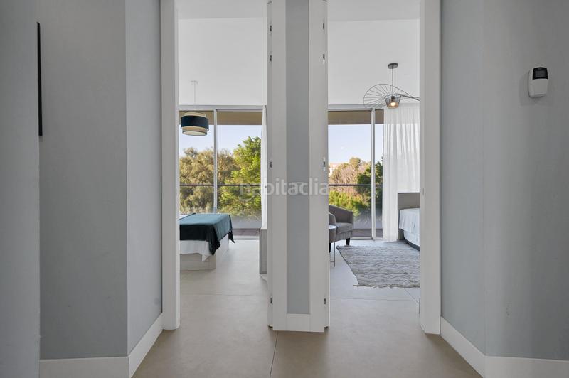 Foto 7fa46959-2649-44ca-adfa-c3517e36dbc0. Lloguer apartament amb aparcament piscina a Guadalobón Estepona