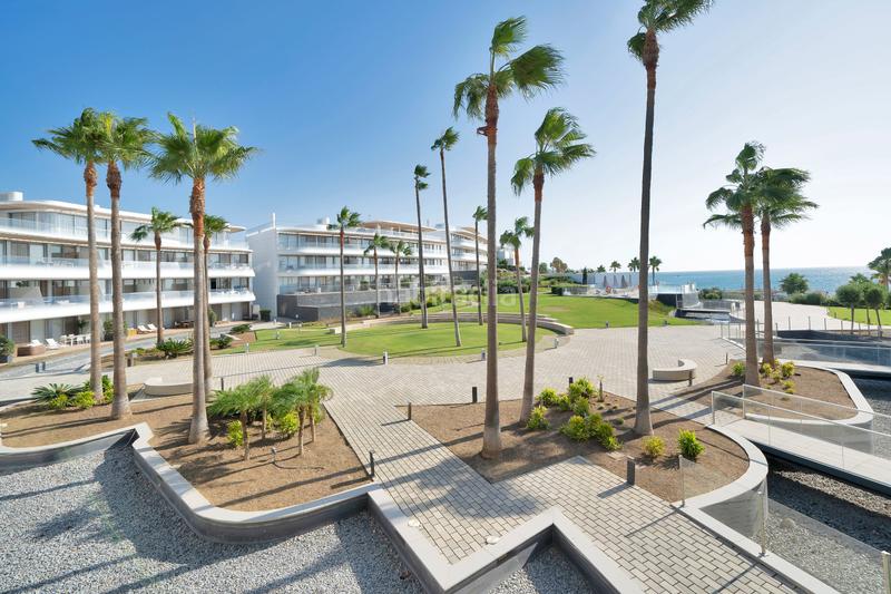 Foto ae166561-781a-4b7a-800c-6a4f5ebd9120. Lloguer apartament amb aparcament piscina a Guadalobón Estepona