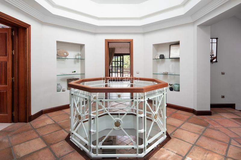 Foto 25b99341-5558-494d-97d2-c28da76e6b71. Alquiler chalet preciosa villa de estilo andaluz en Sierra Blanca en Marbella