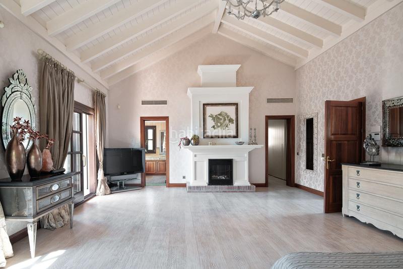 Foto ceccaff9-7f6b-4a4e-9ee6-82b2f0ae1132. Alquiler chalet preciosa villa de estilo andaluz en Sierra Blanca en Marbella