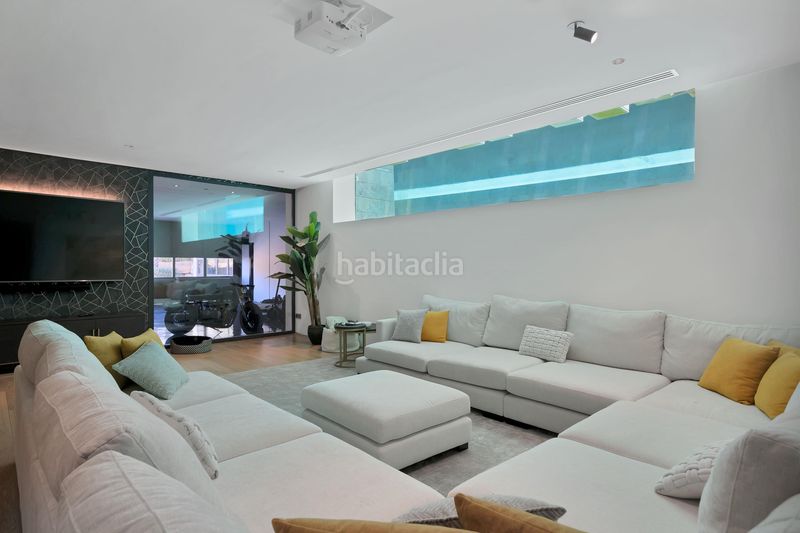 Foto d07221d2-e5e5-4a10-9b77-0b2f9530a1a3. Xalet amb calefacció aparcament piscina a Nagüeles Alto Marbella