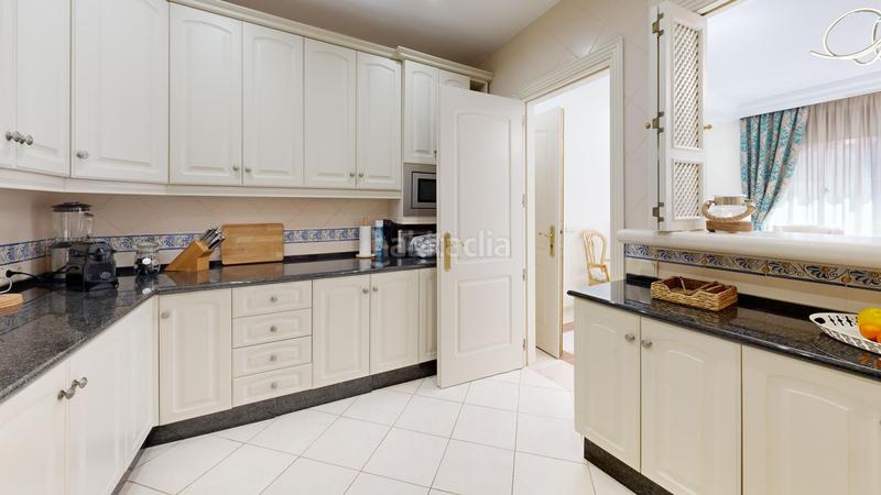 Foto 768c6620-197c-481f-8a58-abc4162e164e. Piso precioso piso en jardines de don carlos, elviria en Marbella