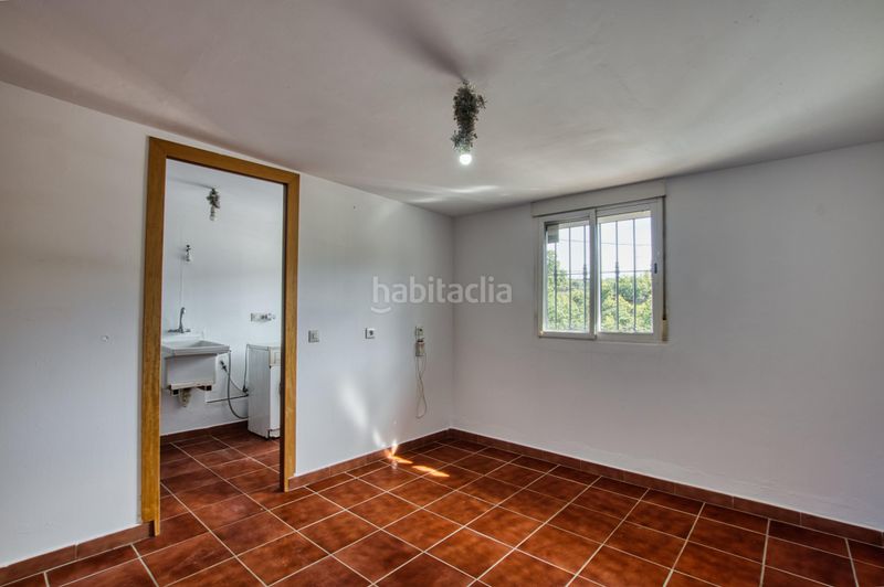 Foto 9bd6dd08-4702-4e4e-aefa-edd04cf7b260. Casa adossada a Camino Viejo de Málaga Vélez - Málaga