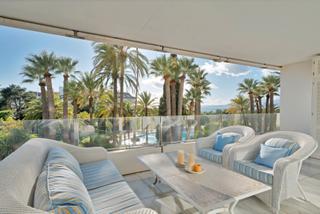 Location Appartement  Urbanización golf río real. Vacaciones de ensueño en marbella  apartamento con vistas al mar