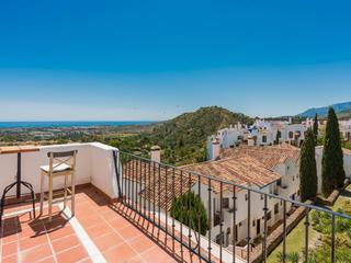 Piccolo appartamento  Urb torre estéril. Sea views 3 floors apartment in el alto