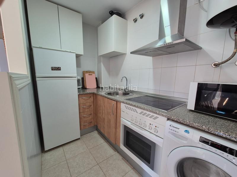Foto 0d21f9c2-be5d-4ddc-9adb-ff4737c26a37. Apartamento  en Manilva pueblo Manilva