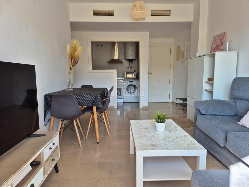 Foto 53bfefd5-236c-4077-8f53-b394a4c3ffcc. Apartamento  en Manilva pueblo Manilva