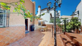 Xalet  C. las tórtolas, 66. Encantadora casa pareada en el coto, las lagunas de mijas  perfe