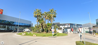 Terreny residencial a San Pedro de Alcántara Pueblo. Parcela en poligono industrial