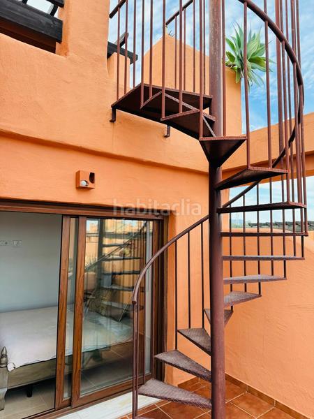 Foto 8a12d12a-41e5-4bbc-b5a6-77a6cc834bb1. Affitto attico con parcheggio piscina in Zona de Punta Plata Estepona