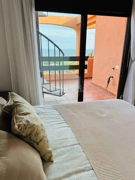 Foto d2217077-33f0-40e6-9a9f-709e324e18c9. Miete dachwohnung mit parking pool in Zona de Punta Plata Estepona