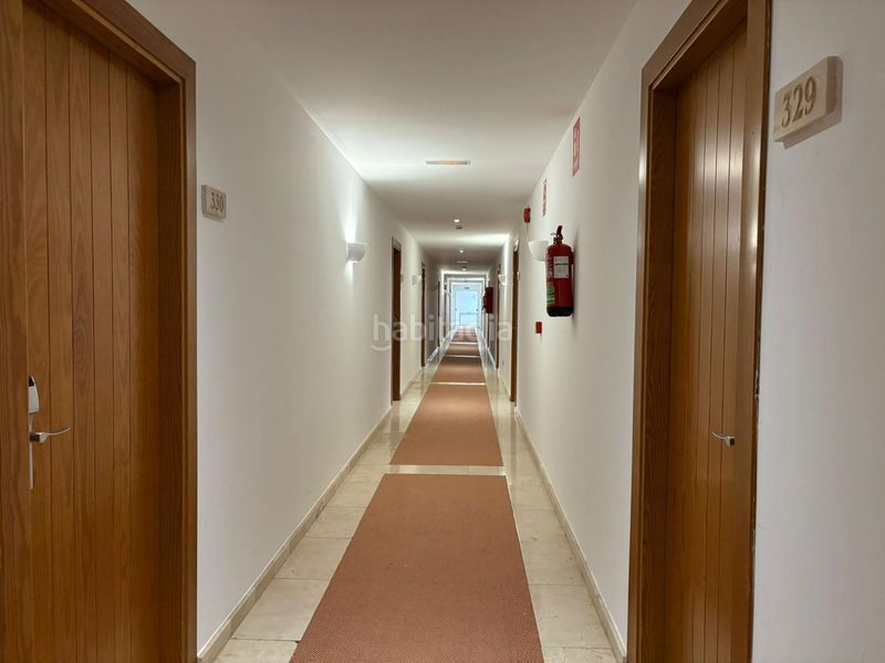 Foto 0af2f46f-0ebe-43a6-8743-667b89a8b718. Apartament amb piscina a Los Flamingos Benahavís