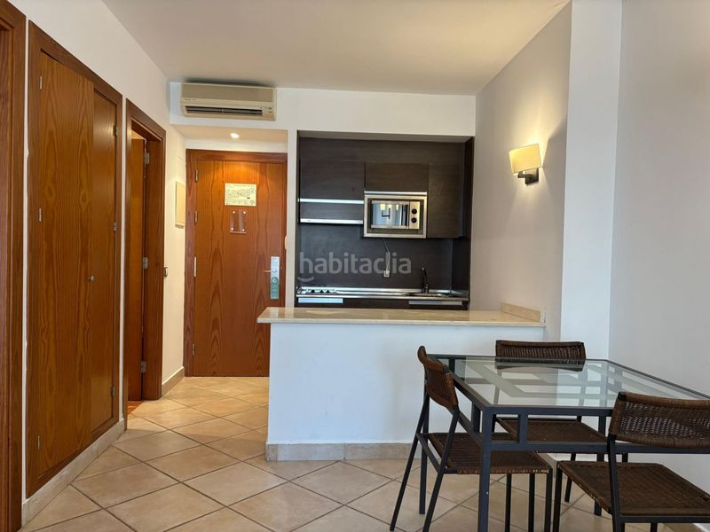 Foto d44d527b-b5b6-48de-8577-d812e2a1cc51. Apartament amb piscina a Los Flamingos Benahavís